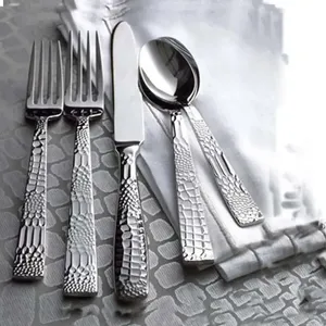 Ensemble de couverts en métal inoxydable durable, parfait pour les restaurants, les hôtels et les cuisines modernes. - Product Image 6