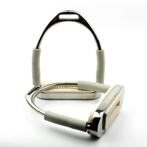 Estribos Clásicos de Acero Inoxidable de Alta Calidad MARCO WEAR, Marco Reforzado, Personalizables para Entrenamiento y Competición - Product Image 2