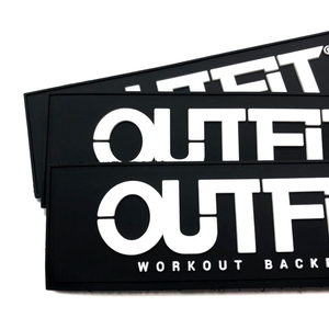 Patch 3D personnalisé en relief |   Étiquette de marque en caoutchouc texturé en relief pour vestes d'hiver |   Prix d'exportation en gros - Product Image 2