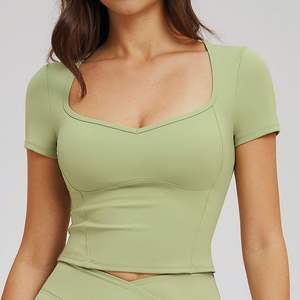 Pantalones Cortos de Compresión Formales de Alto Rendimiento para Mujer, para Correr, Yoga y Entrenamiento, con Tecnología de Absorción de Humedad para Entrenamientos - Product Image 4