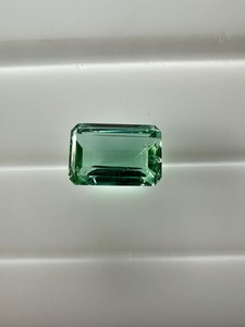 Turmalina Verde Natural Corte Esmeralda (Rectangular) |   Origen Brasil |   Calefactado |   Piedra Coleccionable Premium - Product Image 1