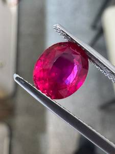 Rubí Natural de Mozambique Sin Tratamiento Térmico, 3.01CT, Corte Ovalado, Color Rojo Rosado con Juego de Color/Fuego, Sin Orificio para Joyería, Anillos - Product Image 2