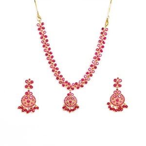 Conjunto de Collar Premium Chapado en Oro con Rubíes, Collar Rojo para Novia, Collar de Boda Hecho a Mano con Piedras de Rubí, Joyería India - Product Image 3