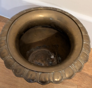 Vase à fleurs en métal doré rustique de luxe, forme d'urne décorative, pot de fleurs pour centre de table de mariage et d'événements, très demandé - Product Image 5
