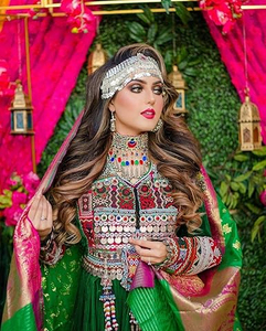 Precio al por Mayor, Nueva Llegada, Vestidos Afganos Kuchi de Alta Calidad, Étnicos, Completamente Bordados y Decorados con Encaje, los Mejores Vestidos Afganos Naturales - Product Image 2