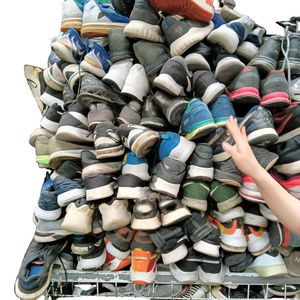 Zapatillas infantiles al por mayor de China: Zapatillas usadas de alta calidad para niños, clasificadas por grado A y B para diferentes segmentos de mercado. - Product Image 1