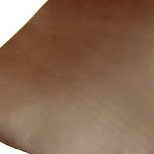Feuilles de cuir en gros, matériau artisanal authentique pour la sculpture, le façonnage et l'estampage du cuir, fabrication de portefeuilles, ceintures et sacs à prix abordable - Product Image 3