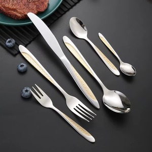 ชุดช้อนส้อมสแตนเลสขัดเงาแบบกระจก ดีไซน์ทันสมัย ให้ลุคหรูหรา เหมาะสำหรับใช้ในบ้าน โรงแรม และร้านอาหาร - Product Image 2