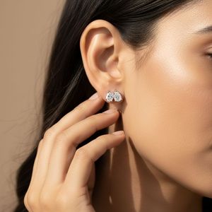 Pendientes Toi et Moi de dos piedras con un peso total de 2.00 quilates, con diamantes brillantes en forma de pera y ovalados. - Product Image 6