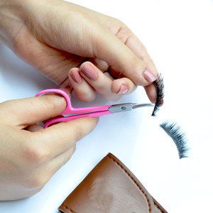 Tijeras profesionales para recortar cutículas, herramienta de acero inoxidable para uñas, diseño de punta afilada para una manicura precisa - Product Image 5