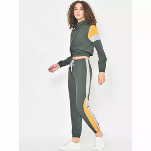 Nuevo Conjunto Deportivo de Invierno para Mujer con Capucha, Estilo Urbano, Forro Polar Transpirable, 100% Algodón, Diseño de Logotipo Personalizable - Product Image 3