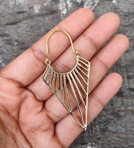 Boucles d'oreilles en laiton de haute qualité, style martelé, pour la vente en gros et l'usage professionnel - Product Image 5