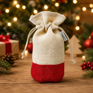 Pochette cadeau personnalisée en jute avec cordon de serrage pour Noël, 15x22cm, sac en toile de jute rouge et lurex doré, vente en gros, OEM, ODM, marque privée, emballage de fêtes - Product Image 4