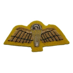 Gold Bullion Hand Embroidered Eco-Friendly Nonwoven Round <b>Sew</b>-<b>On</b> Felt <b>Patches</b> for Hat Beret Blazer & Peak Cap-Wholesale - Product Image 1