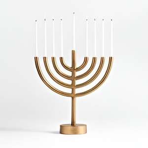 Menorah de Latón con Acabado Plateado de 9 Brazos, Diseñada para una Decoración Duradera del Hogar en Días Festivos Religiosos, Incluyendo Navidad y Pascua - Product Image 3