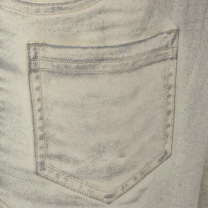 Pantalones cortos tipo cargo de color beige para hombre, corte holgado, hasta la rodilla, estilo informal, para verano, con bolsillos laterales - Product Image 5