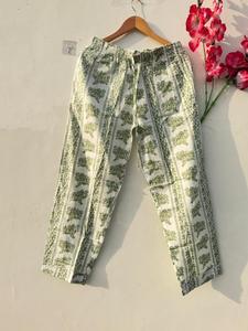 Ensemble de pyjama en coton pour femmes, costume de nuit à imprimé floral vert |   Ensemble de vêtements de nuit doux et respirants à boutons - Product Image 2