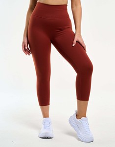 Ensemble 2 pièces pour femme OEM marron de qualité supérieure, personnalisé, avec crop top et leggings taille haute extensibles, doux, avec poches et fermeture éclair à la taille - Product Image 4
