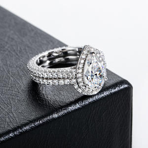 Anillo de compromiso y boda de moissanita de lujo en forma de pera de 3 quilates, conjunto apilable de plata de ley 925, regalo de aniversario para mujer - Product Image 3