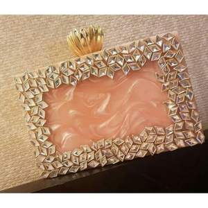 กระเป๋าคลัทช์งานแต่งงานกรอบเรซิ่นสำหรับสุภาพสตรีสุดหรู - Product Image 6