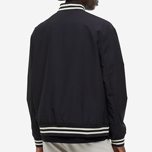 Compre la Nueva Chaqueta Varsity de Satén Personalizada de Invierno Más Vendida, de Alta Calidad, Color Sólido, Ecológica y Transpirable para Hombre y Mujer - Product Image 3