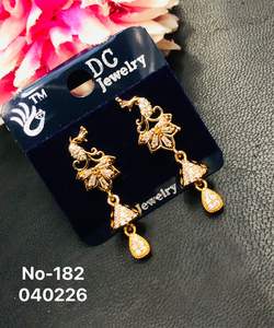 Pendientes de tuerca geométricos de acero inoxidable con circonitas y perlas de imitación, chapados en oro, joyería de moda para mujer, almacén indio para bodas y fiestas - Product Image 3