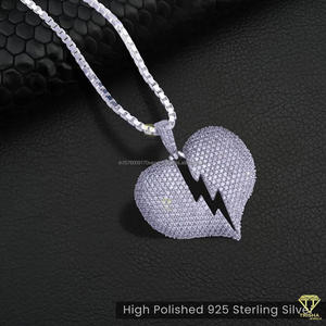Pendentif Cœur Brillant en Argent Sterling avec Diamants Moissanite, Bijoux Urbains Hip Hop - Product Image 3