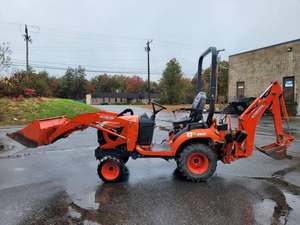 Tracteur agricole d'occasion Kubota BX23S 4x4 mini 20 CV avec pompe automatique et roues motrices - Product Image 4