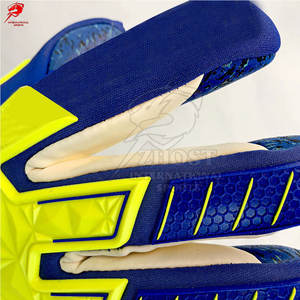 Professional Level Grip Goalkeeper Gloves For Wet Weather Matches All Condition Control Equipment For <b>Elite</b> Leagues - Product Image 4