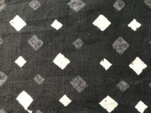 Tissu imprimé à la main 100% coton, motif géométrique en losanges noir et blanc |   Grossiste de Jaipur. - Product Image 2