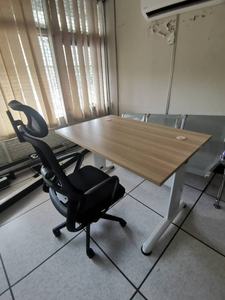 Durable Rectangular Conference <b>Table</b> with Metal <b>Legs</b> <b>Adjustable</b> <b>Height</b> Office Furniture Contemporary Design for Commercial Use - Product Image 3