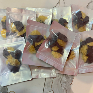 สับปะรดอบแห้งเคลือบช็อกโกแลตจากเวียดนาม ผลไม้ธรรมชาติสำหรับขายปลีก ขนมขบเคี้ยว ของหวาน ท็อปปิ้งกาแฟ ของขวัญ และส่งออก - Product Image 3