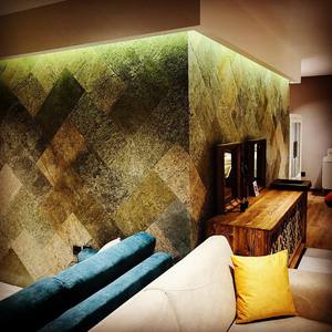 Paneles de Revestimiento de Pared de Piedra de Pizarra Oscura con Brillo Plateado, Acabado Texturizado Natural, Superficie Decorativa para Escaleras y Sala de Estar - Product Image 2