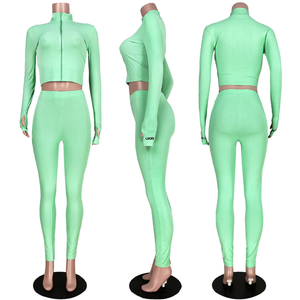 Mono ajustado de punto de manga larga para mujer con cinturón, cuello alto y diseño de color liso para uso urbano - Product Image 3