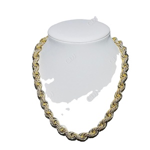 Cadena Cubana de Tres Filas de Plata Esterlina con Diamantes Moissanite VVS Color D Claridad Personalizada para Hombre, Estilo Hip Hop, Fabricación para Fiestas - Product Image 1