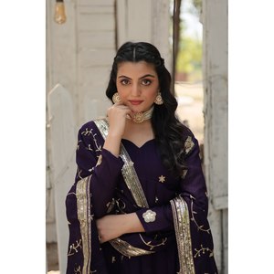 SANAYA'S Designer Prêt-à-Porter Vestido de noche con Dupatta de diseño, de la marca Dupatta, de la marca SANAYA'S - Product Image 4