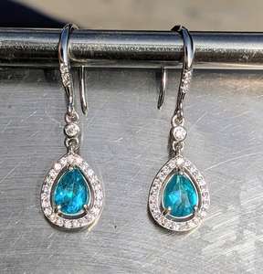 ต่างหูบลูโทแพซทรงลูกแพร์เงินแท้ชุบทอง พร้อมใบรับรอง IGI สำหรับผู้หญิง ของขวัญวันครบรอบ/งานเลี้ยง - Product Image 1