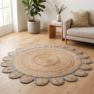 Tapis rond artisanal en jute de 120 cm avec bordure décorative en pétales pour les intérieurs scandinaves et contemporains - Product Image 3