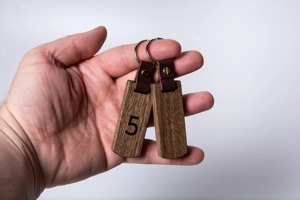Wide Style Wooden <b>Key</b> Chains Chunky Design Wooden <b>Key</b> Chains Bold Finish Wooden <b>Key</b> Chains <b>Custom</b> Factory Wholesale Item Use - Product Image 2