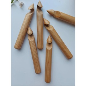 Factory Large Handmade Wooden Crochet Hooks Set Big Size Chunky Yarn Weaving Knitting Needle for DIY Blanket Carpet Rug Kneedle - Product Image 1