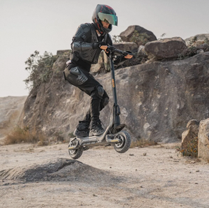 Hezzo F5 Dual Motors Electric <b>Scooter</b> 48V 1600W Folding 18ah <b>Off</b>-<b>Road</b> Aluminum Frame 3-Year Warranty Plastic Handle - Product Image 4