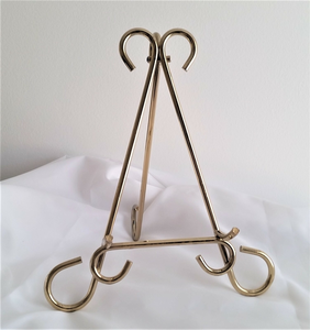 Brass <b>Plate</b> Rack Holder Different Shapes And Design Used For Royal Dinner Table Decor Brass <b>plate</b> <b>Stand</b> - Product Image 3