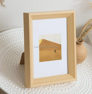 Cadres photo rectangulaires en bois de couleur bois antique, élégants, avec logo personnalisé, taille élégante, design horizontal, affichage sur table - Product Image 1