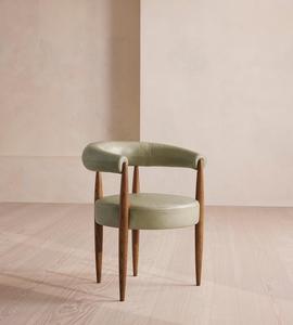 Chaise de salle à manger de luxe en teck massif avec coussin en cuir – Fabricant de mobilier moderne en bois pour restaurants et hôtels - Product Image 2