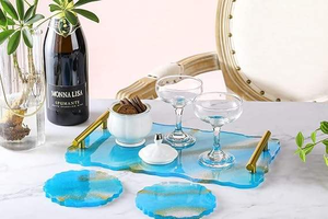 Plateau en résine fait main au design élégant, personnalisable pour la décoration intérieure moderne et les cadeaux de mariage - Product Image 3