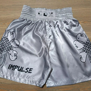 Shorts de Muay Thai respirants en tissu doux et confortable pour les arts martiaux, la salle de sport et les séances d'entraînement (vente en gros) - Product Image 1