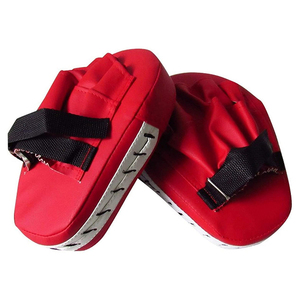 Guantes de boxeo curvos de cuero rojo para entrenamiento, con absorción de humedad y logotipos personalizables - Product Image 4