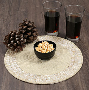 <b>Placemat</b> Glass <b>Beaded</b> <b>Placemat</b> Luxury Kitchen Decoration <b>Beaded</b> <b>Placemats</b> Table Mat Dinning Table Restaurant and Hotel Design - Product Image 2