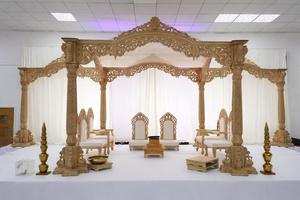 ศาลาแกรนด์มันดัปสำหรับงานแต่งงานฮินดู สีทอง ทันสมัย ศาลาวิวาห์ ทำจากไฟเบอร์กลาส น้ำหนักเบา ตกแต่งงานอีเว้นท์ มันดัปสำหรับขายในแคนาดา - Product Image 6