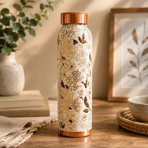 Botella de Agua de Cobre con Diseño Floral, 12 Pulgadas de Alto, Portátil, para Viajes, con Patrón Dorado y Tapa de Cobre, Cobre con Relieve Floral - Product Image 2